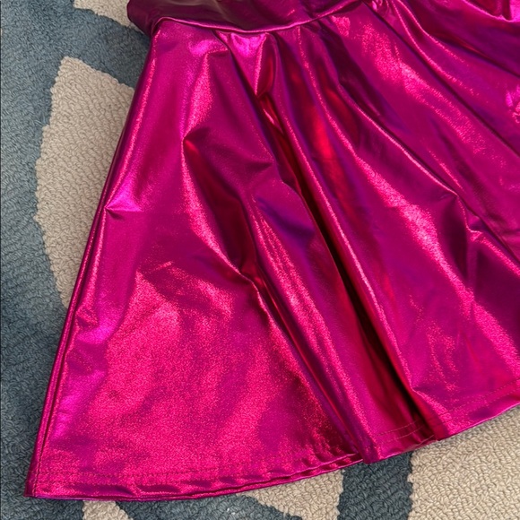 Chic Fuchsia Mini Skirt for Cocktail Nights - Small - Picture 6 of 16